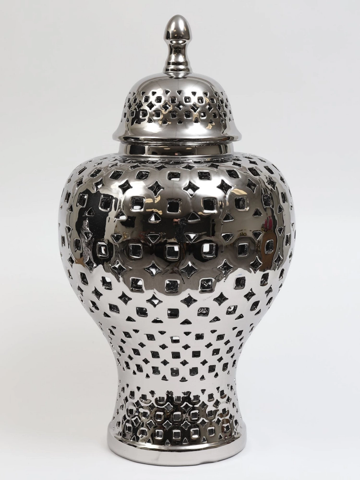 Silver Pierced Patterned Ginger Jar (2 Sizes) 6 Silver Pierced Patterned Ginger Jar (2 Sizes) - Image 4