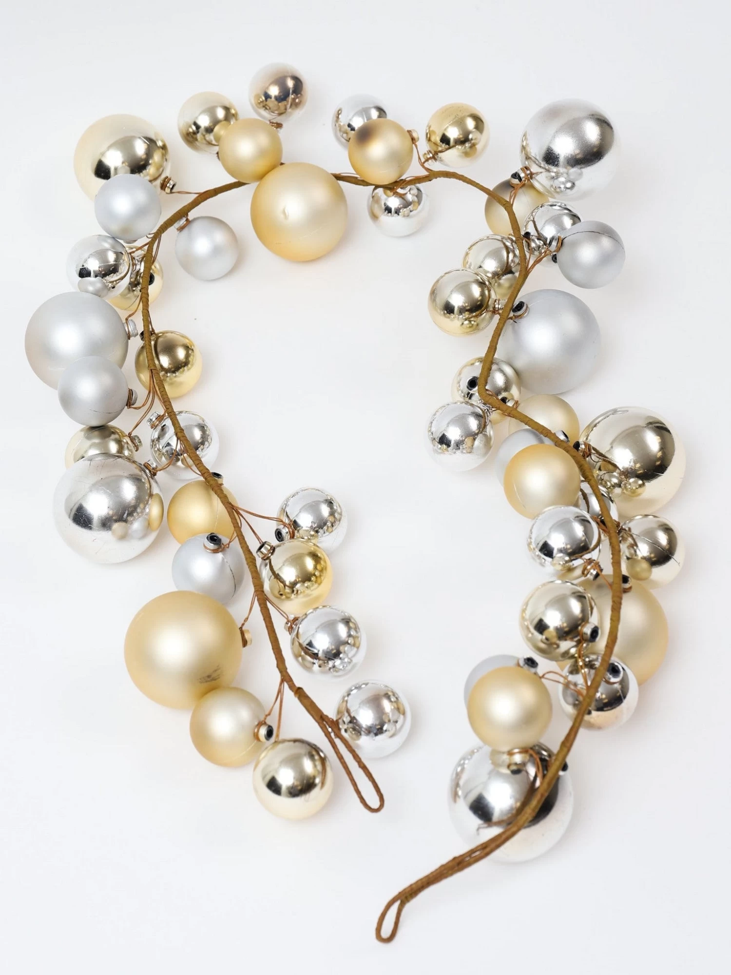 4' Gold & Silver Shiny Orb Garland 3 4' Gold & Silver Shiny Orb Garland