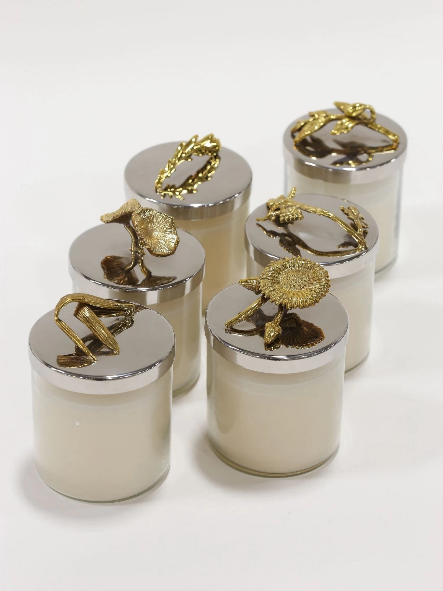Silver And Gold Detailed Lid Candle - Vanilla (6 Styles) 3 Silver And Gold Detailed Lid Candle - Vanilla (6 Styles)
