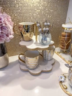 White Marble Flower Shaped Cake Stand (2 Colors)