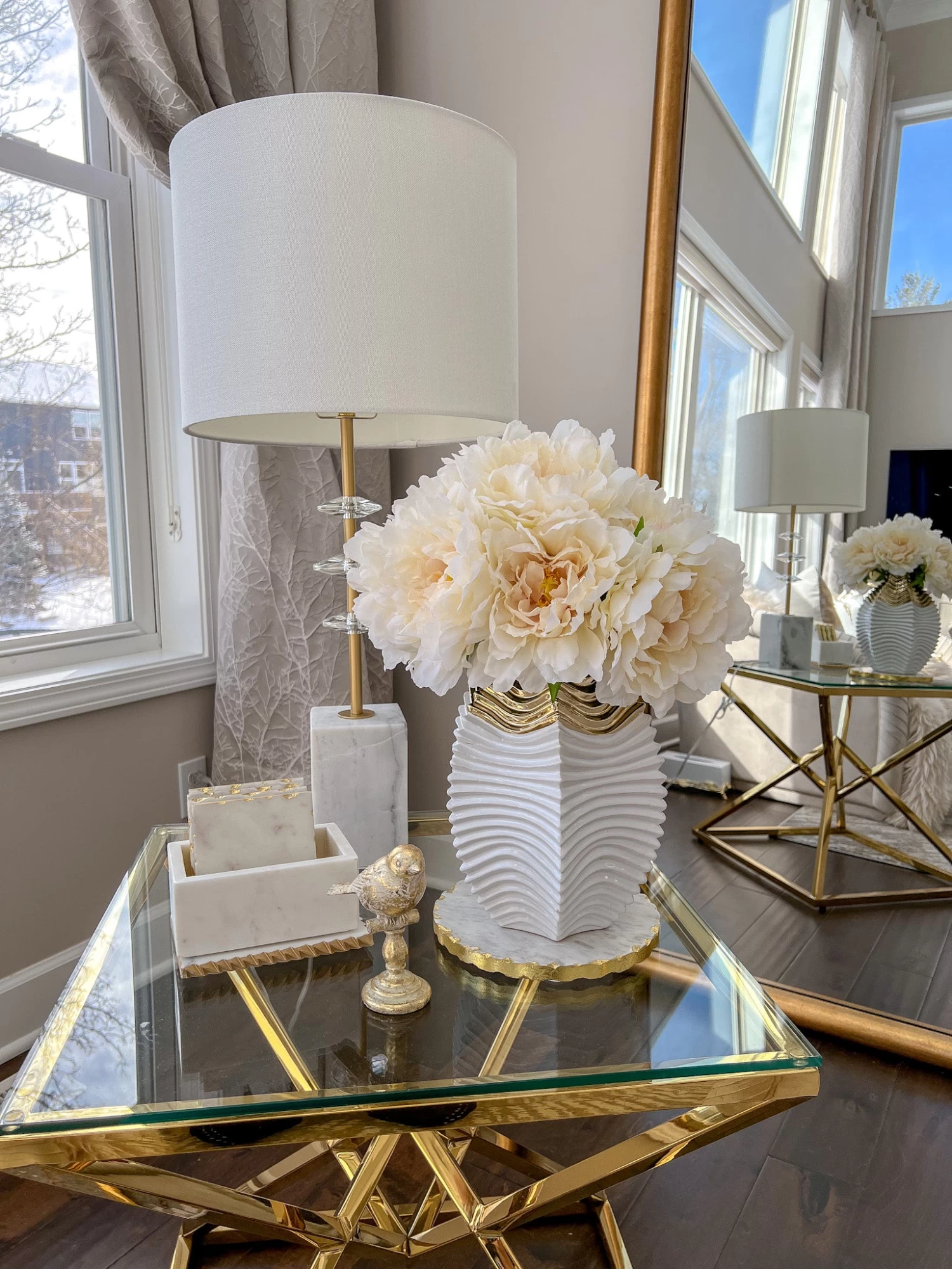 Round Marble Trivet With Gold Edge (2 Sizes) 9 Round Marble Trivet With Gold Edge (2 Sizes) - Image 7