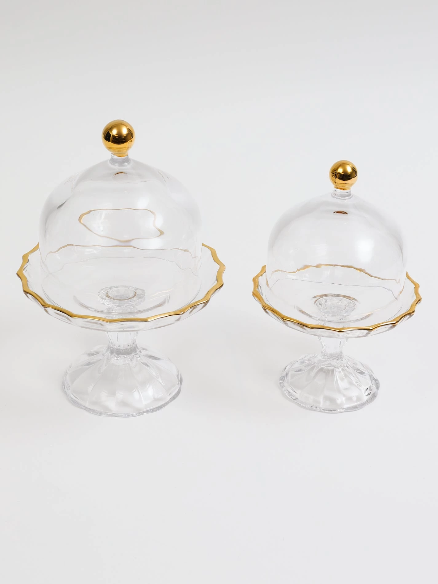 Glass Stand With Gold Top (3 Sizes) 4 Glass Stand With Gold Top (3 Sizes) - Image 2