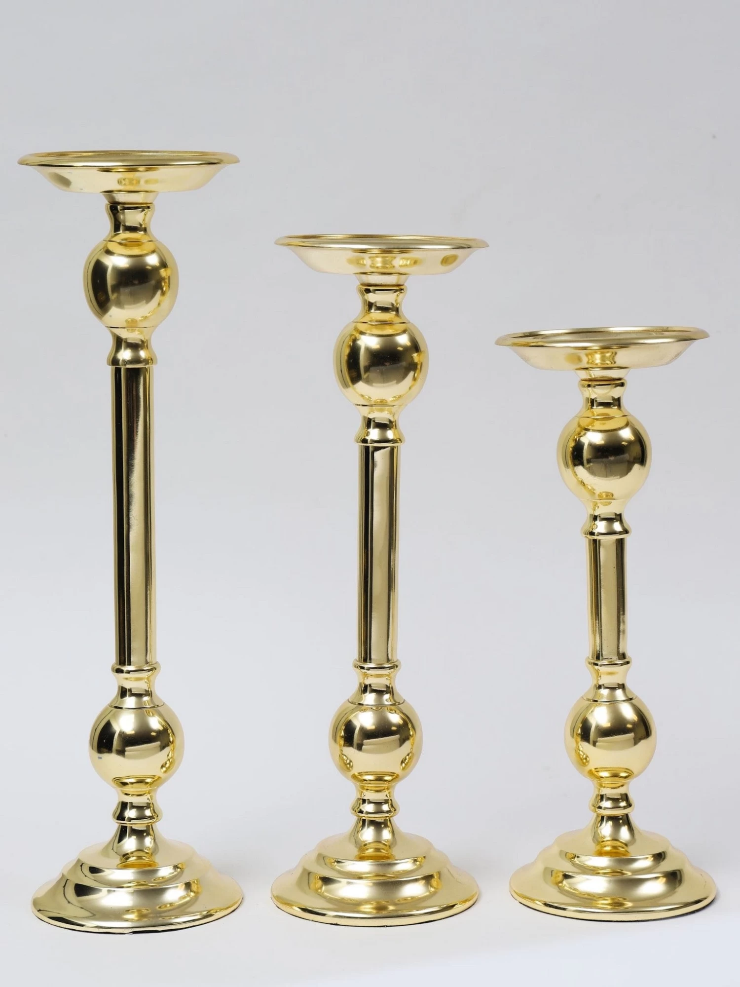 Gold Bead Detailed Candleholder (3 Sizes) 4 Gold Bead Detailed Candleholder (3 Sizes) - Image 2