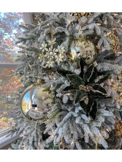 Oversized Gold Ornament (2 Sizes) -Home Essentials Shop IMG 6037 e04ed107 69e3 48e4 890c 847ca3880c7c new