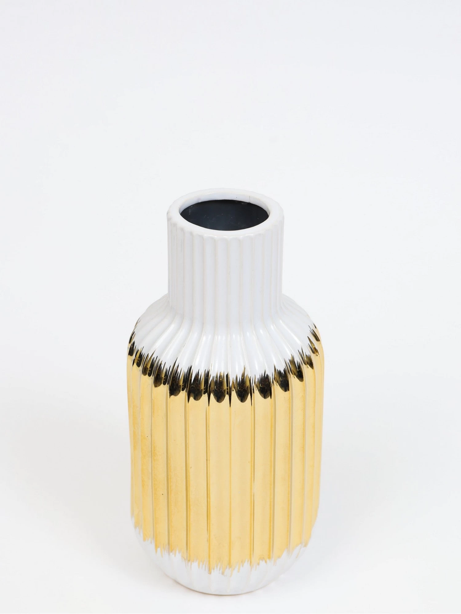 White And Gold Porcelain Striped Vase (2 Sizes) 8 White And Gold Porcelain Striped Vase (2 Sizes) - Image 6