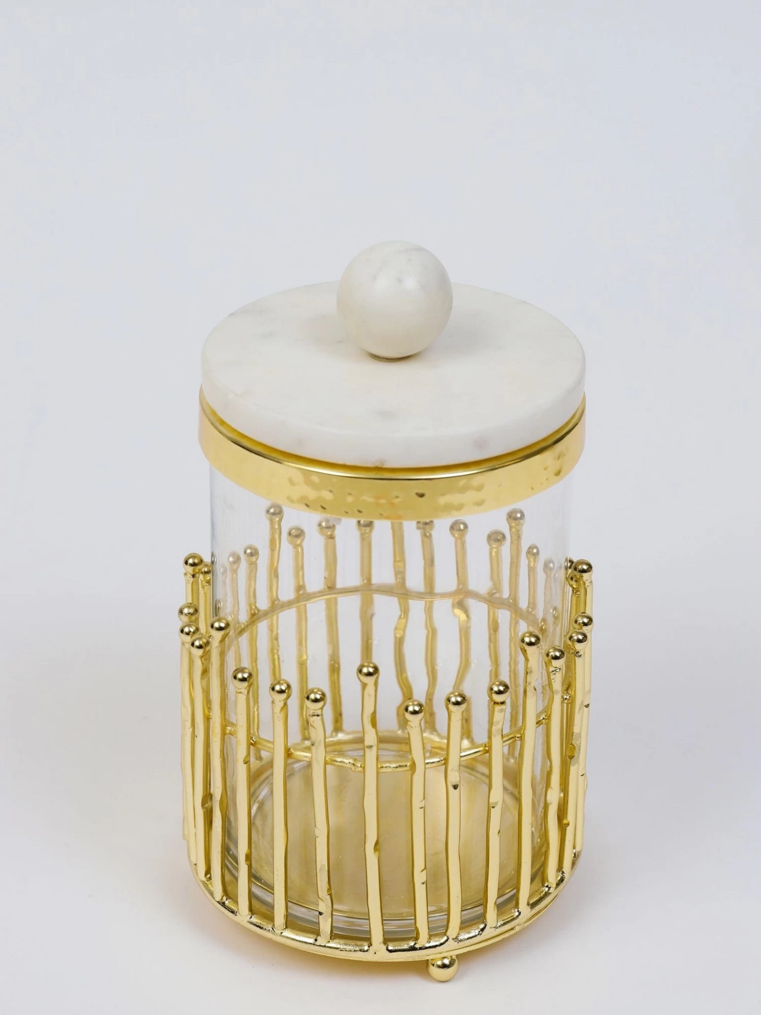 Glass Canisters With Gold Linear Details (3 Sizes) 9 Glass Canisters With Gold Linear Details (3 Sizes) - Image 7