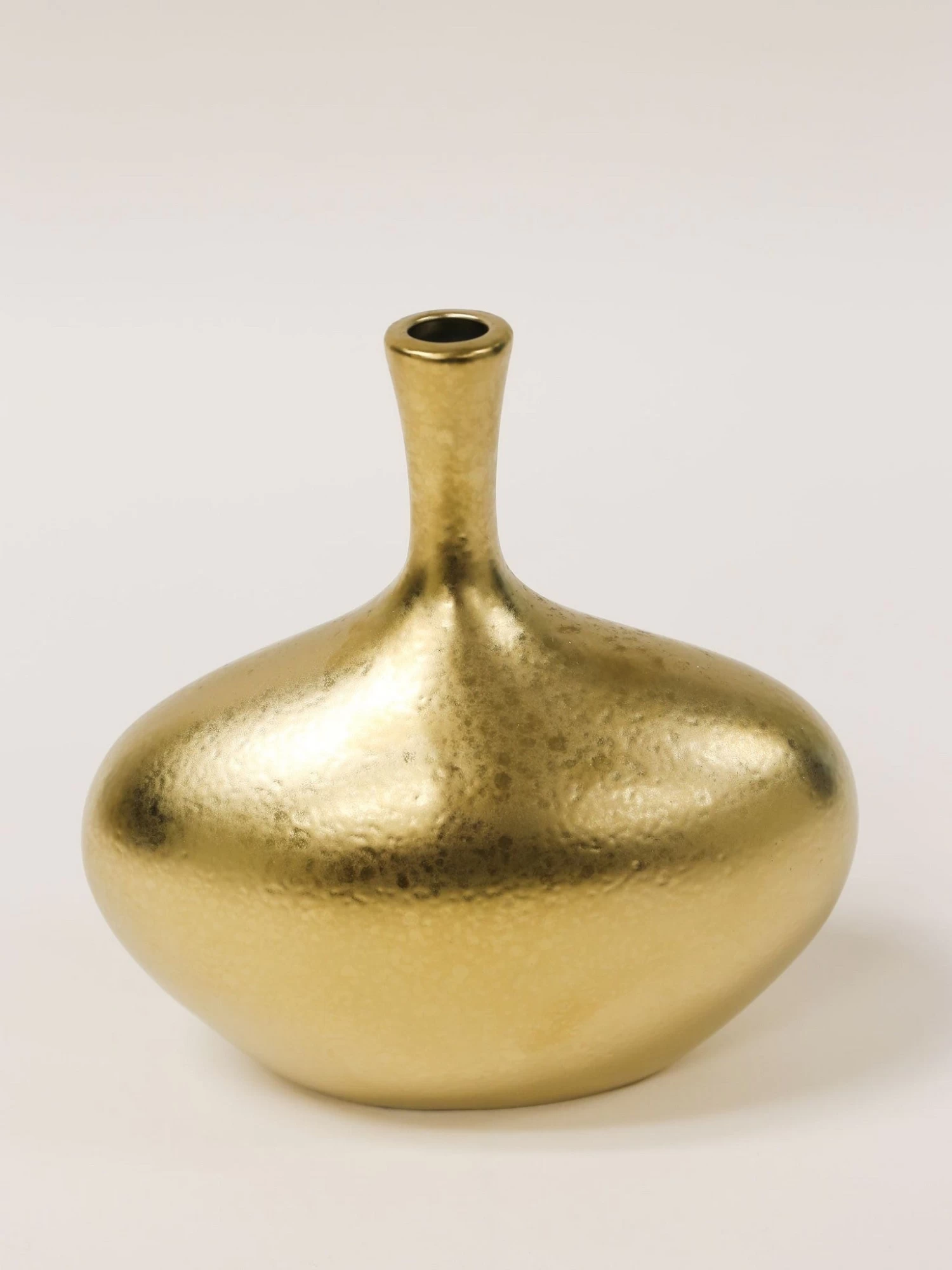 Slim Neck Hammered Texture Vase (3 Sizes) 7 Slim Neck Hammered Texture Vase (3 Sizes) - Image 5