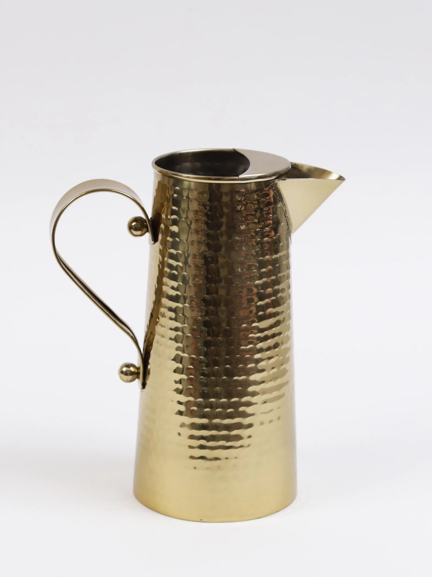 Gold Hammered Texture Pitcher (2 Sizes) 6 Gold Hammered Texture Pitcher (2 Sizes) - Image 4