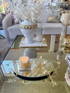 Oval Mirrored Tray With Gold & White Flower Design 11 Oval Mirrored Tray With Gold & White Flower Design -Home Essentials Shop image 0c8361bc fcde 43ad a9cb 5e46dc0aec34 new 1