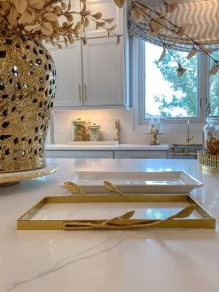 White Ceramic Tray With Gold Base And Leaf Detail -Home Essentials Shop image 13162206 1593 404b 91f0 f22c6584c931 new