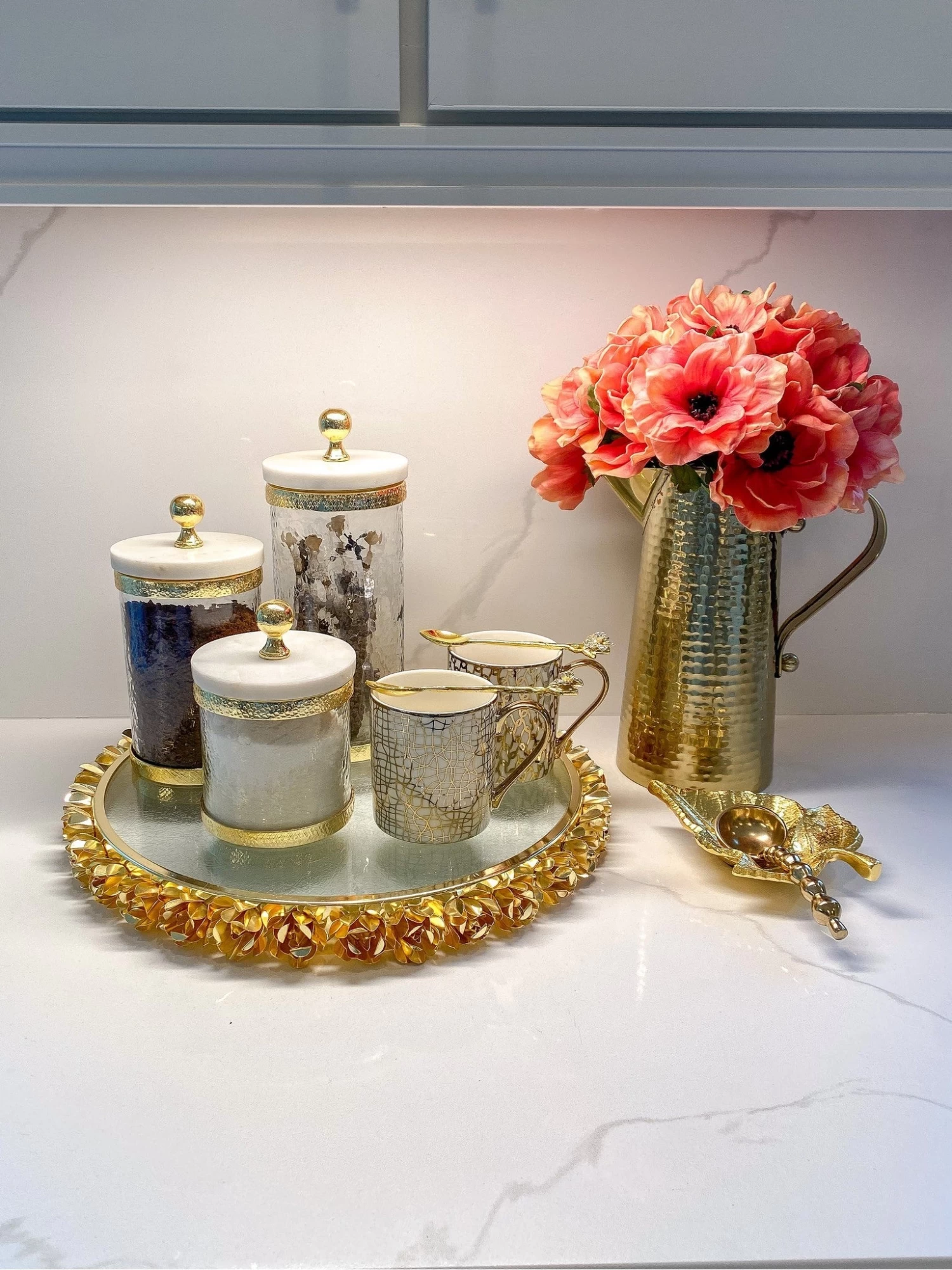 Gold Hammered Texture Pitcher (2 Sizes) 9 Gold Hammered Texture Pitcher (2 Sizes) - Image 7