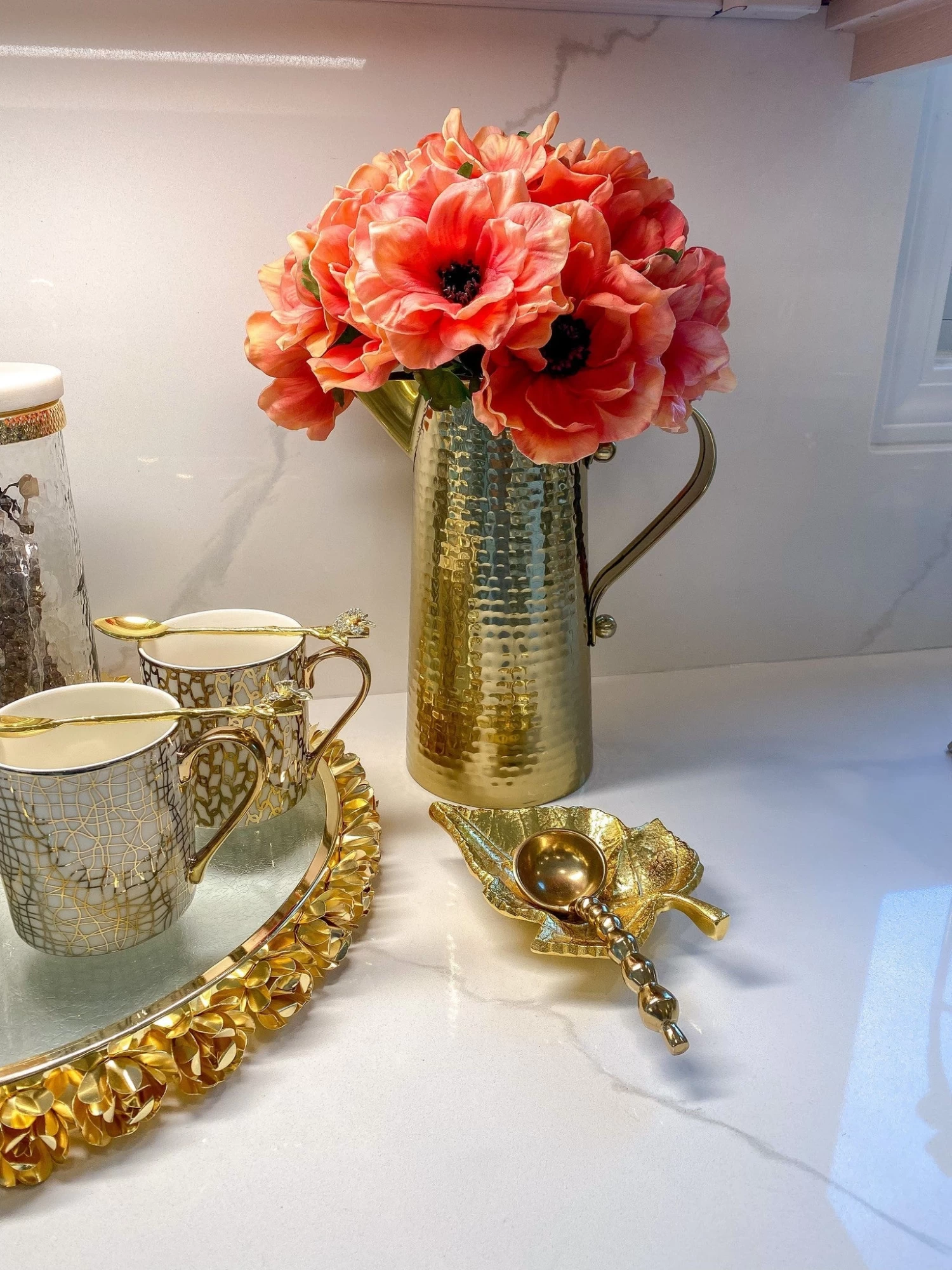 Gold Hammered Texture Pitcher (2 Sizes) 3 Gold Hammered Texture Pitcher (2 Sizes)