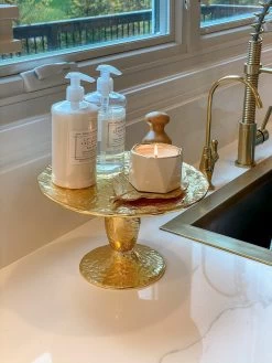 White Ceramic Candle With Gold Edge -Home Essentials Shop image 3ec2c537 2d56 4514 9336 77937034f640 new 1