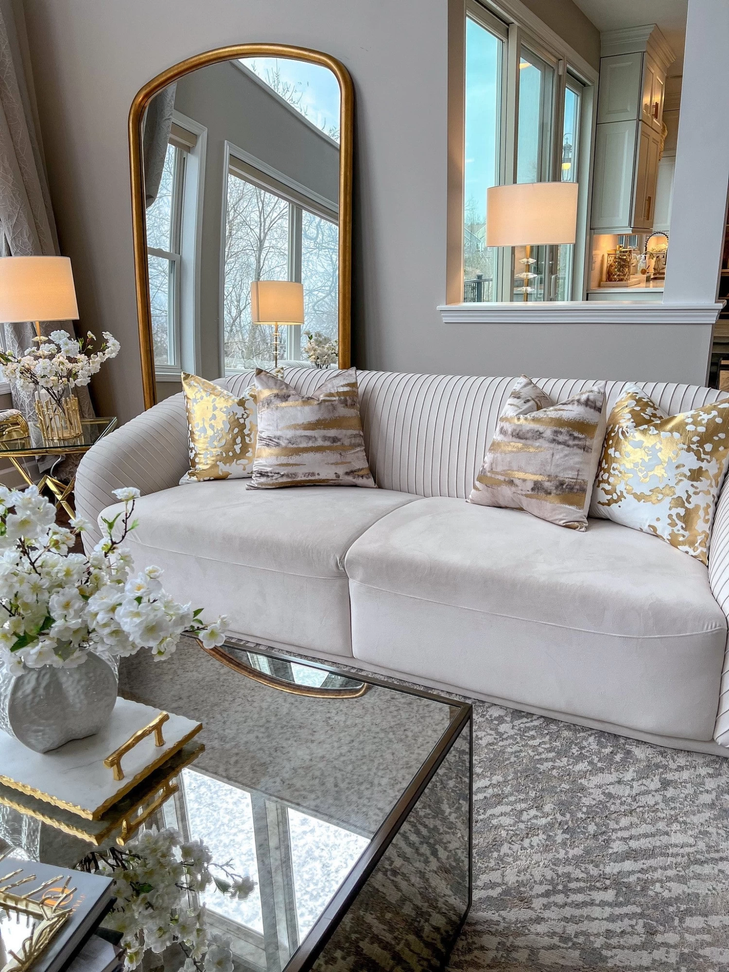 Elise Multi Colored Pillow - 20" X 20" 6 Elise Multi Colored Pillow - 20" X 20" - Image 4