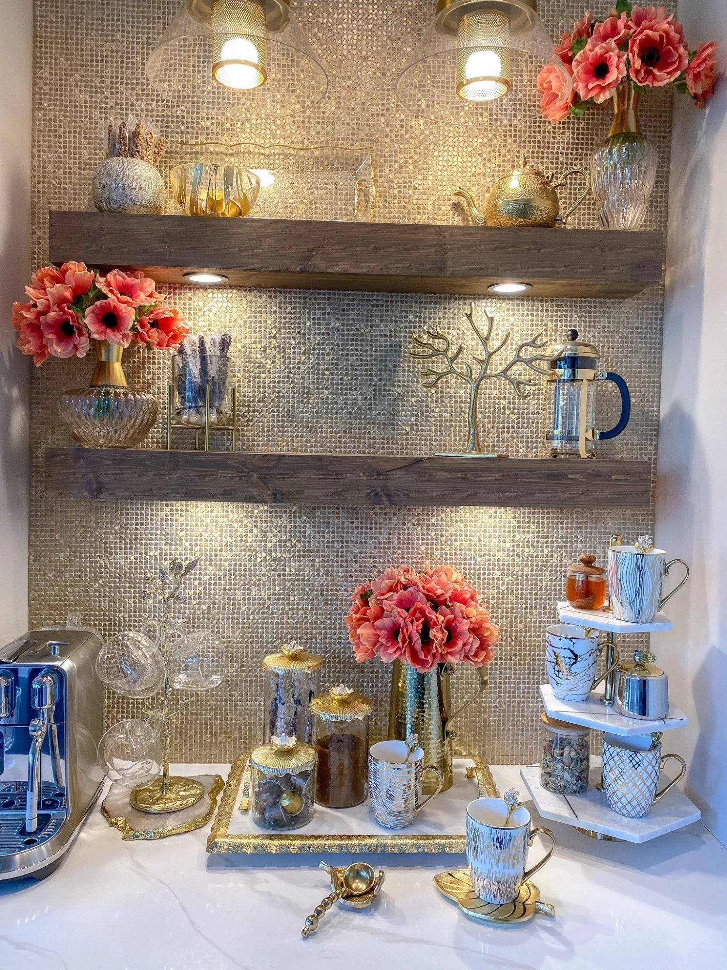 Gold Hammered Texture Pitcher (2 Sizes) 13 Gold Hammered Texture Pitcher (2 Sizes) - Image 11