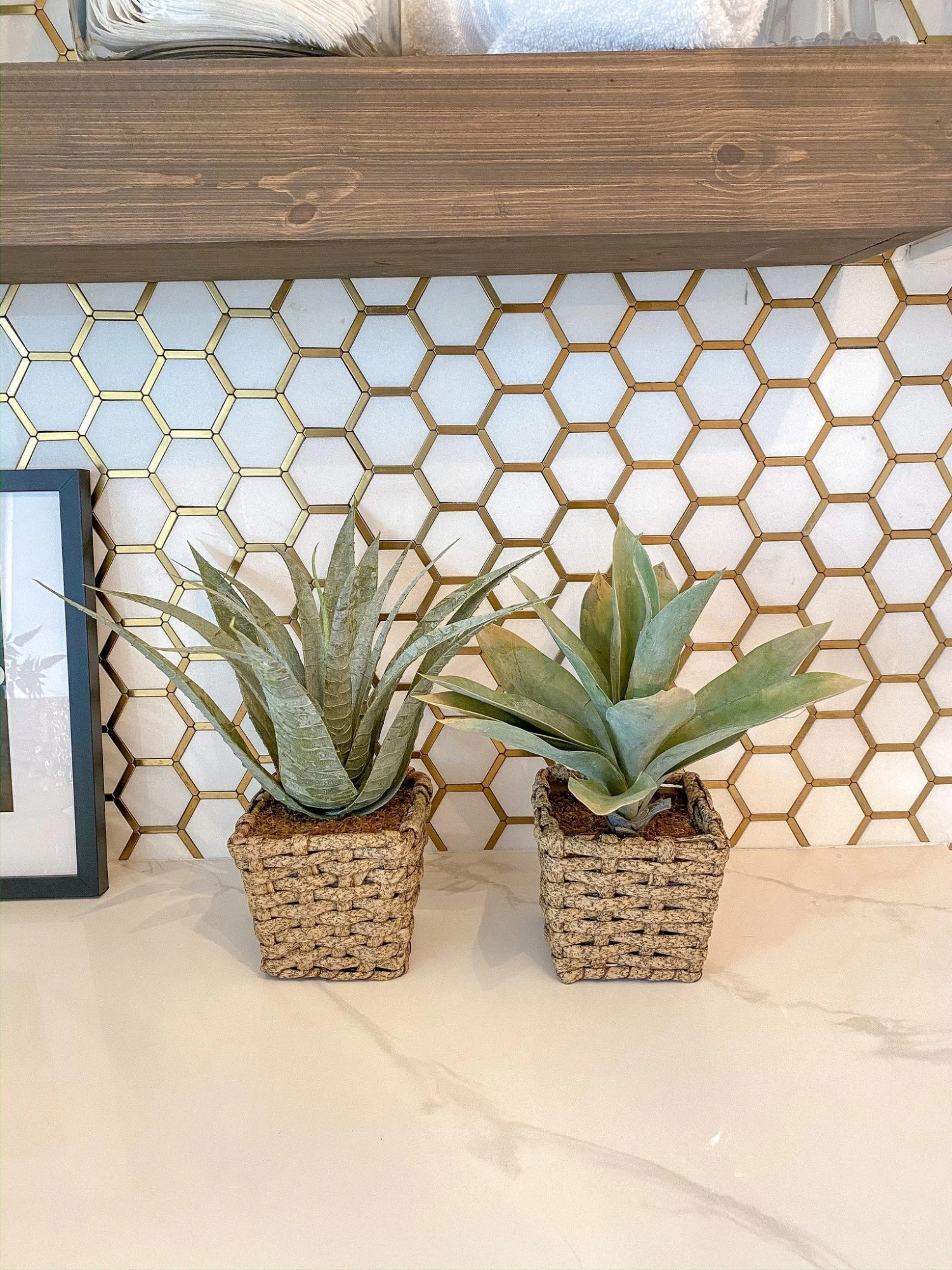 Plant In Wicker Basket Vase (Set Of 2) 3 Plant In Wicker Basket Vase (Set Of 2)