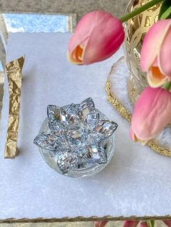 Crystal Lotus Top Candle (2 Colors) -Home Essentials Shop image a7cfbce2 2b6b 466c 8fbf 386d9686e7cc new