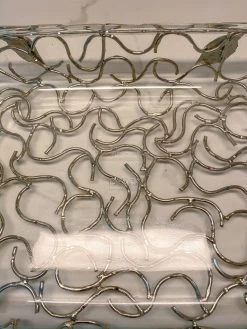 Rectangular Silver Handled Pyrex Holder With Leaf Design -Home Essentials Shop image c08b2b63 21b5 44a4 b729 3a144702523b new
