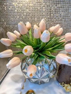 Real Touch Tulip Bouquet (8 Colors) 26 Real Touch Tulip Bouquet (8 Colors) -Home Essentials Shop image db599aef c466 4bb0 ab5f 853f6f5f60cb new