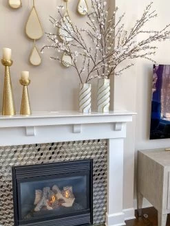 Gold And White Twist Vase (2 Sizes)