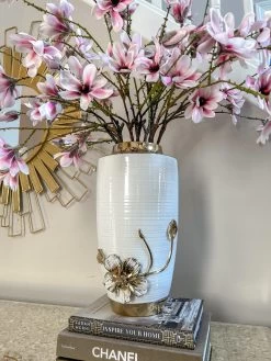 White & Gold Vase With Gold Floral Design -Home Essentials Shop image fd990102 0c7e 47ef bad5 0c816ebe73d5 new